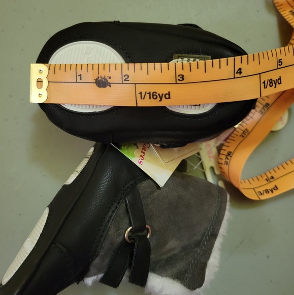 Snow Boots - Picture 4 of 7